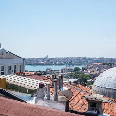 Διαμέρισμα Flat With Balcony Near Flower Passage In Beyoglu Κωνσταντινούπολη
