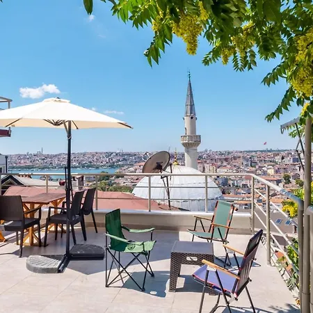 Διαμέρισμα Flat With Balcony Near Flower Passage In Beyoglu Κωνσταντινούπολη