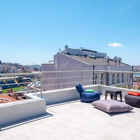 Διαμέρισμα Flat With Balcony Near Flower Passage In Beyoglu *